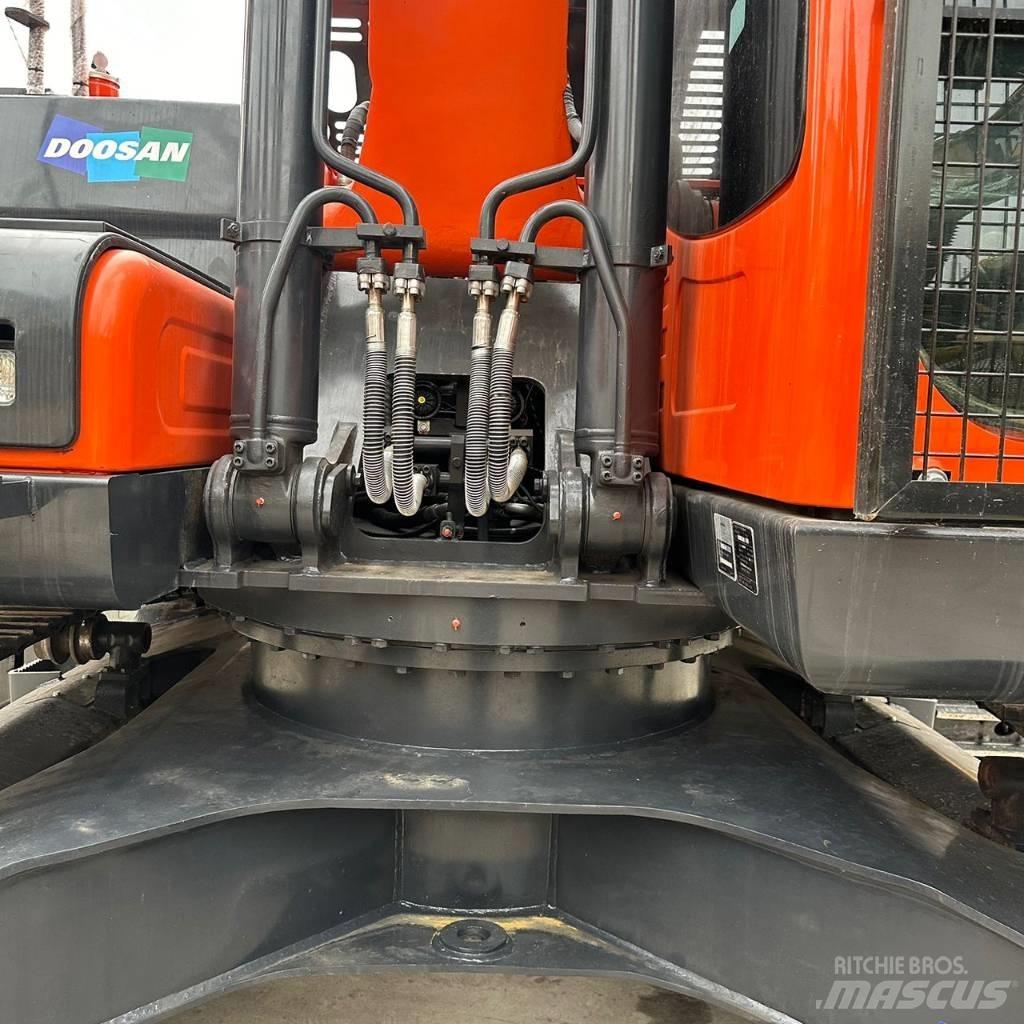 Doosan DX225LC-9C Raupenbagger