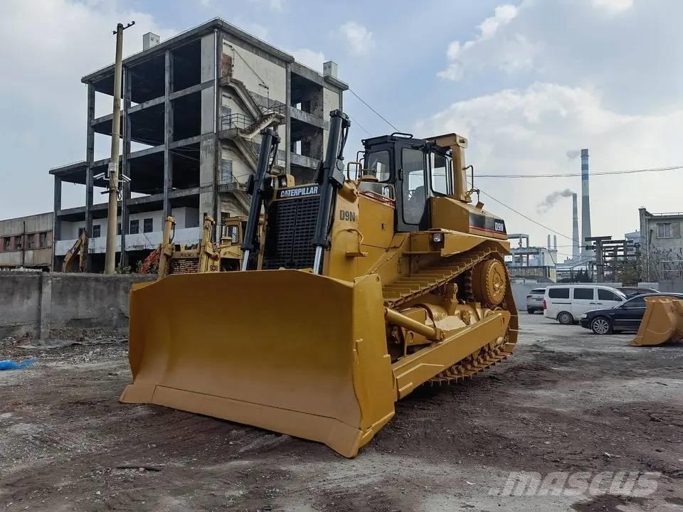 CAT D9N Bulldozer