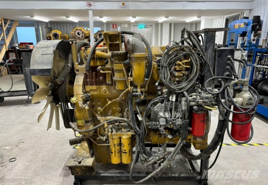 CAT C 13 Raupenbagger