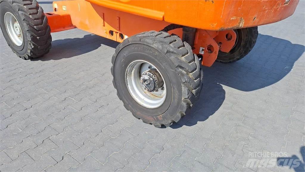 JLG 460SJ Teleskopbühnen