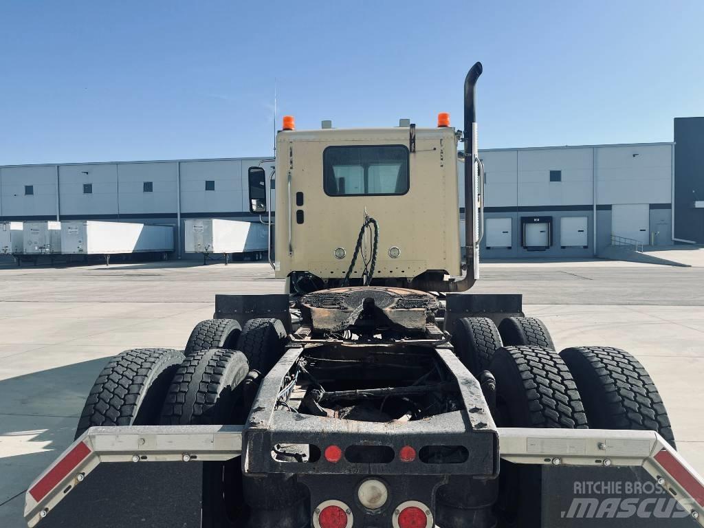 Freightliner 122 SD Sattelzugmaschinen