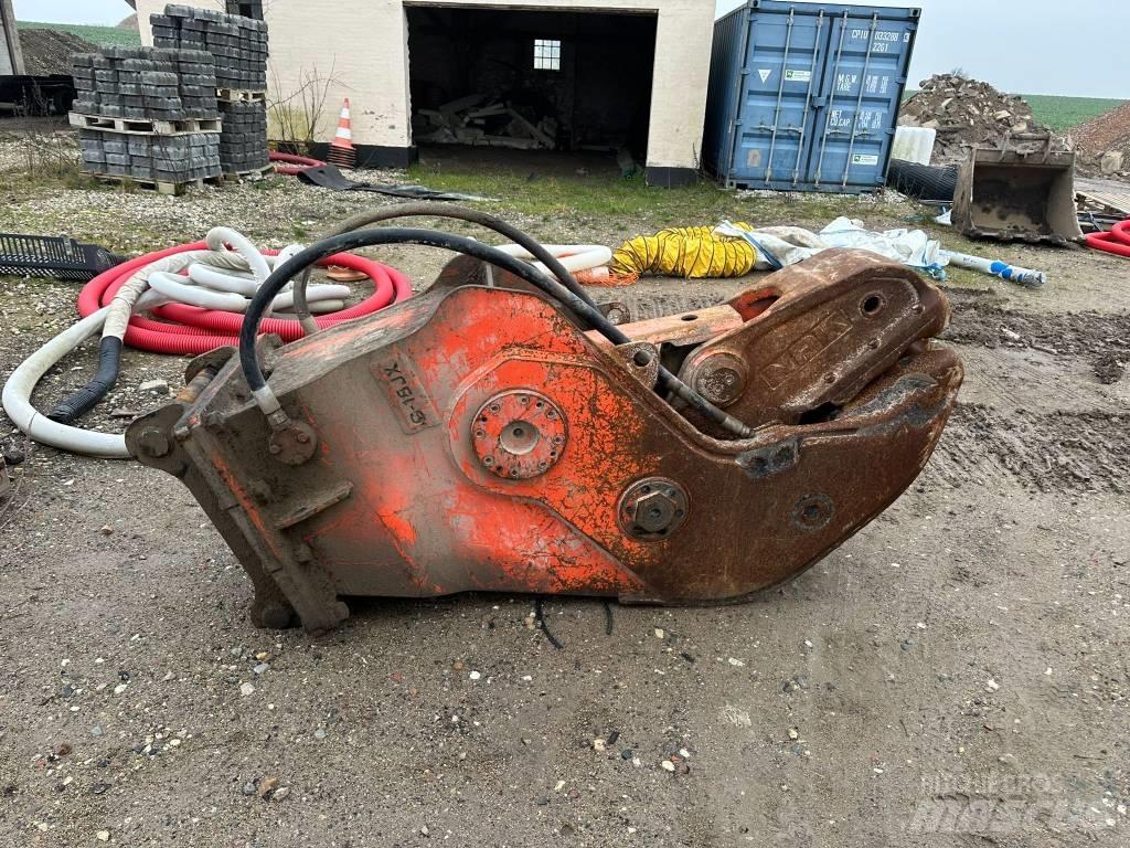 NPK G18JX Mobile Brecher