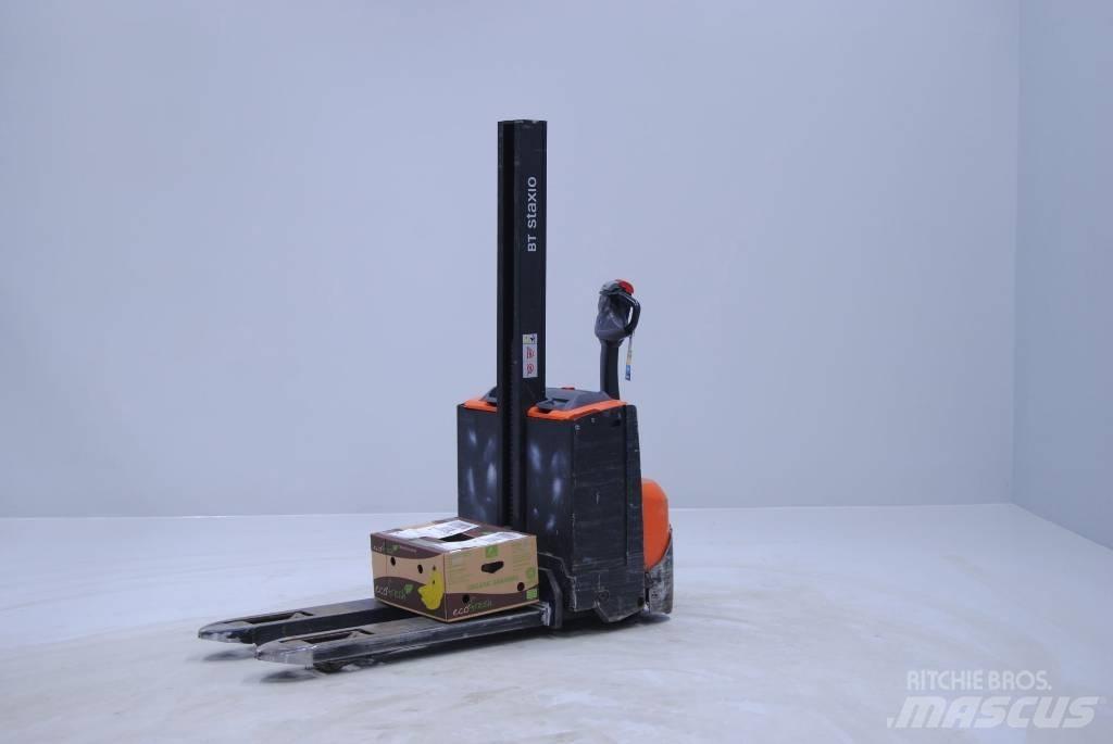 Toyota SWE080L Deichselstapler