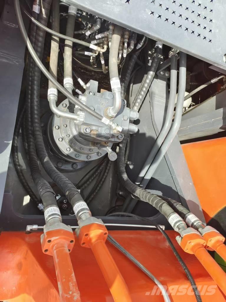 Doosan DX 300 LC-9C Raupenbagger