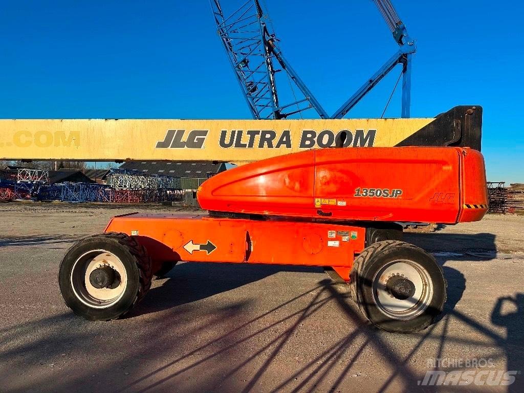 JLG 1350 SJP Teleskopbühnen