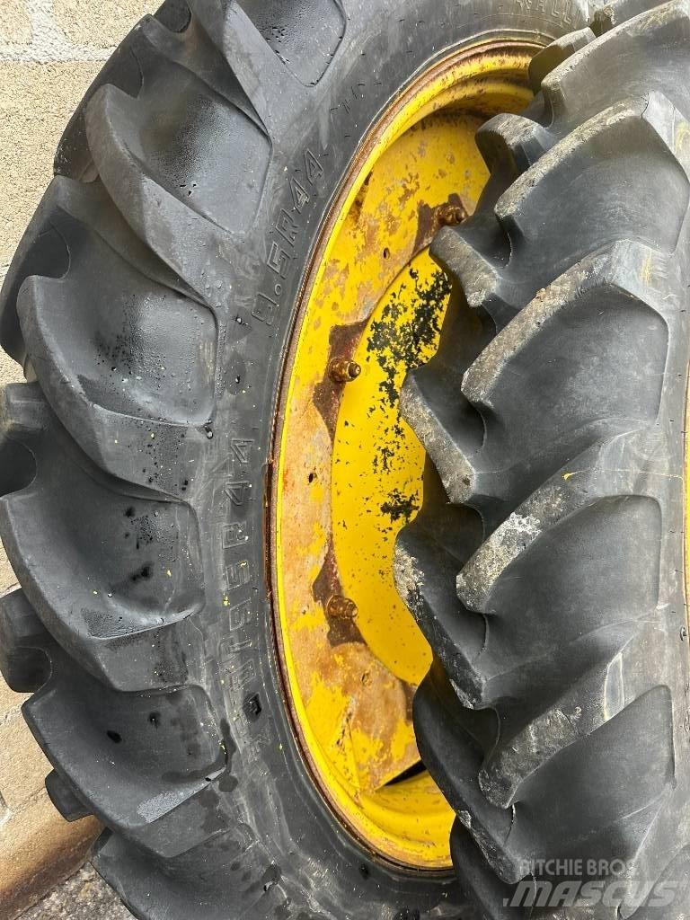 Alliance 230/95R44 Reifen