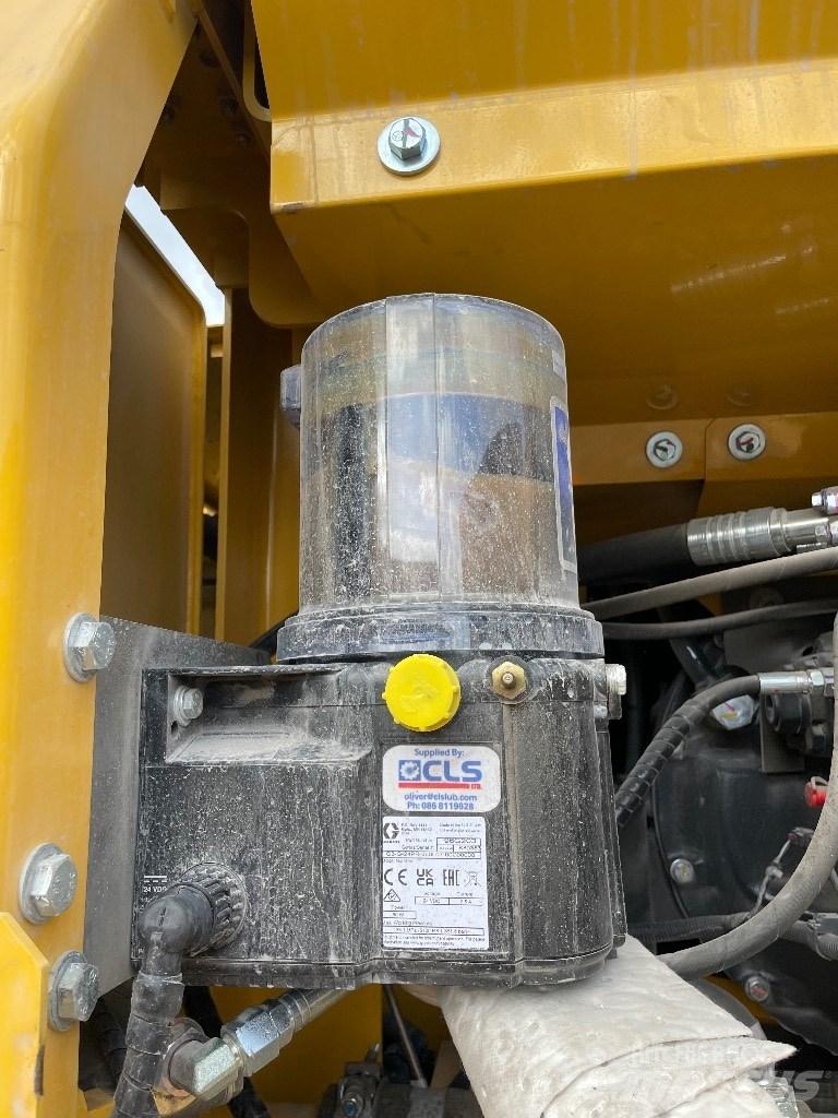 Komatsu PC 360LC-11 Raupenbagger