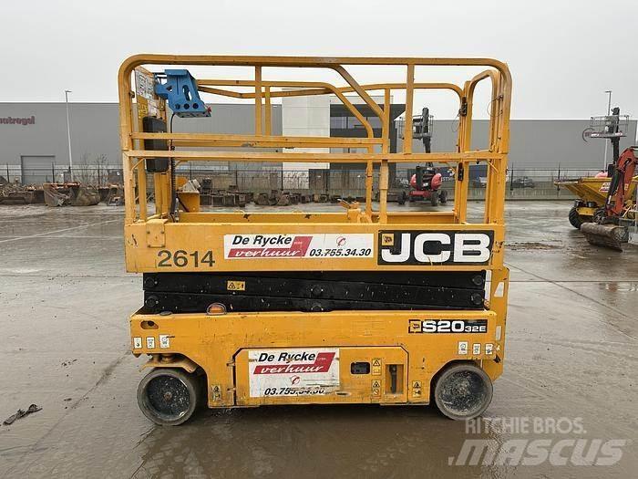JCB S2032E Andere Arbeitsbühnen