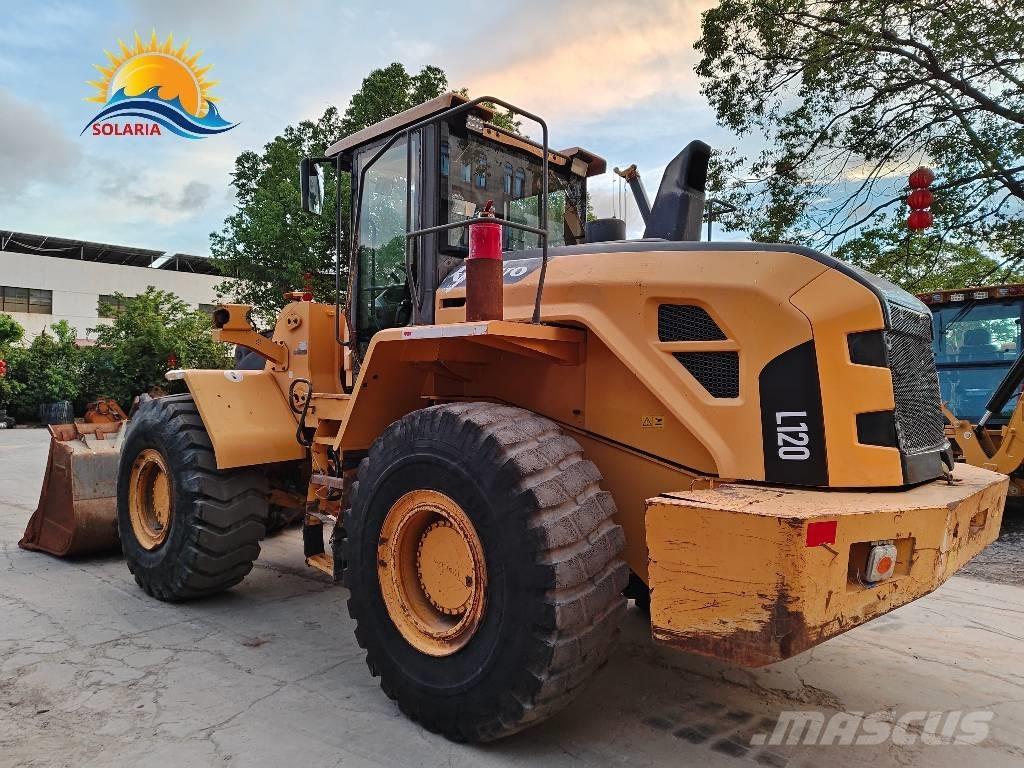 Volvo L 120 Radlader