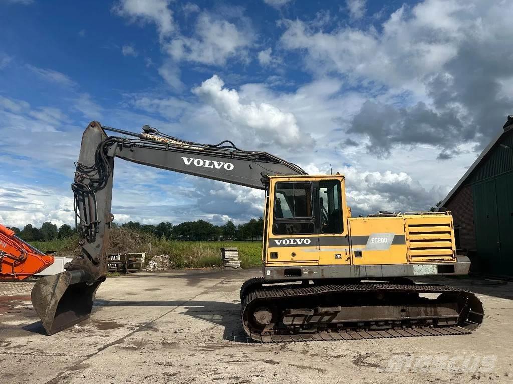 Volvo EC200 Raupenbagger