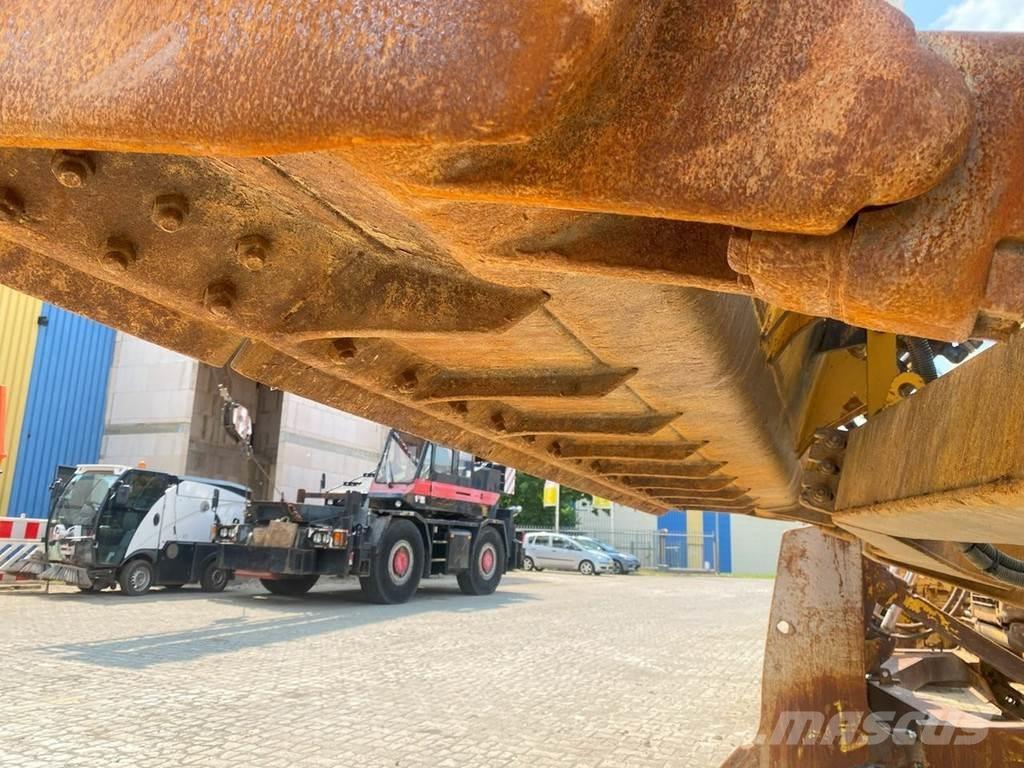 CAT D6T NVT Bulldozer