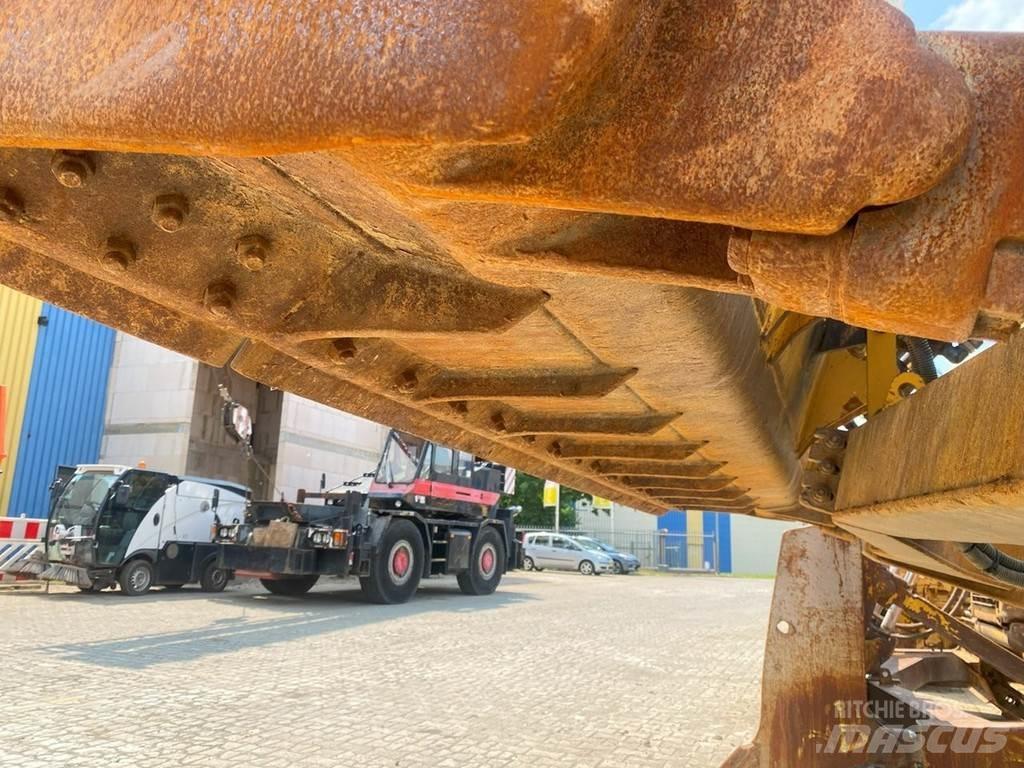 CAT D6T NVT Bulldozer
