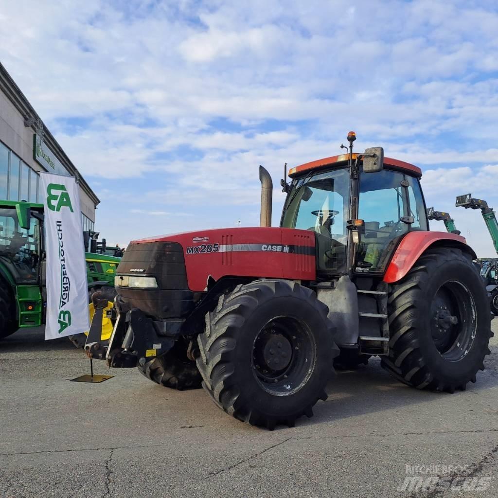 CASE MAGNUM  MX 285 Traktoren