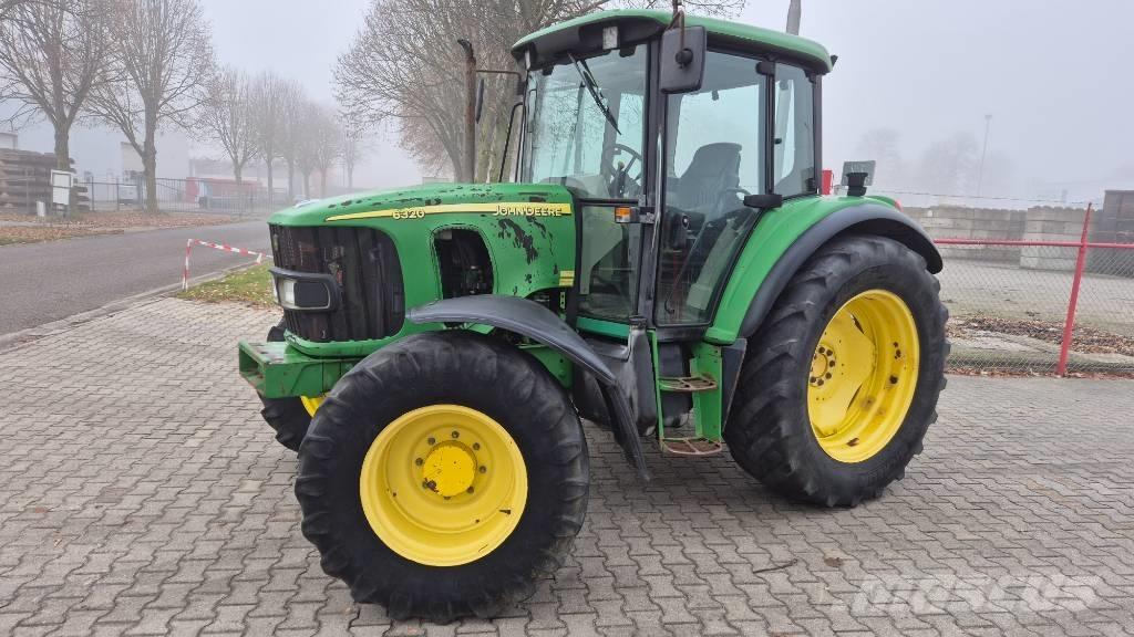 John Deere 6320 SE Traktoren
