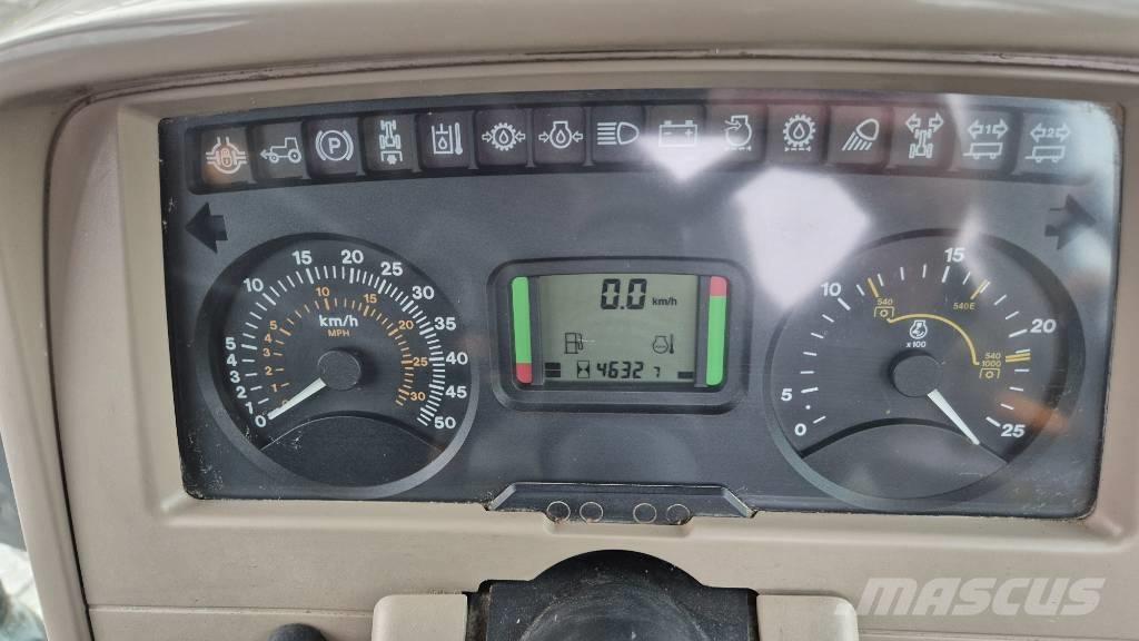 John Deere 6320 SE Traktoren