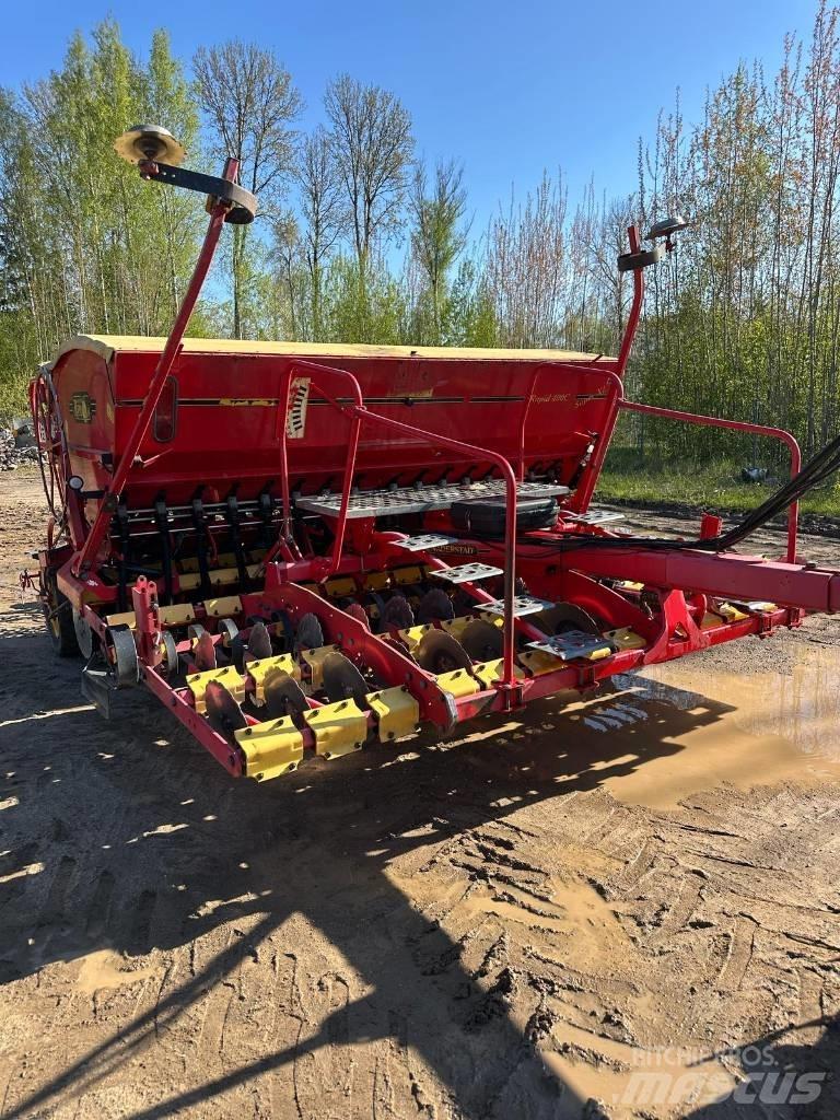 Väderstad Rapid400C Drillmaschinen