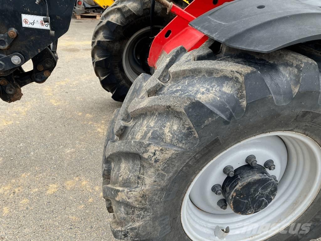 Manitou 841-145 PS + Traktoren