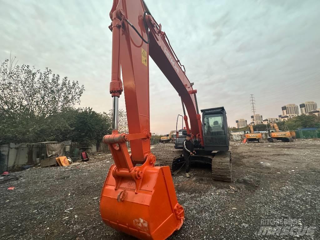 Hitachi ZX 200 Raupenbagger
