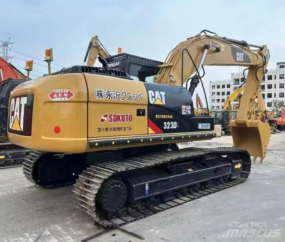 CAT 323 Raupenbagger