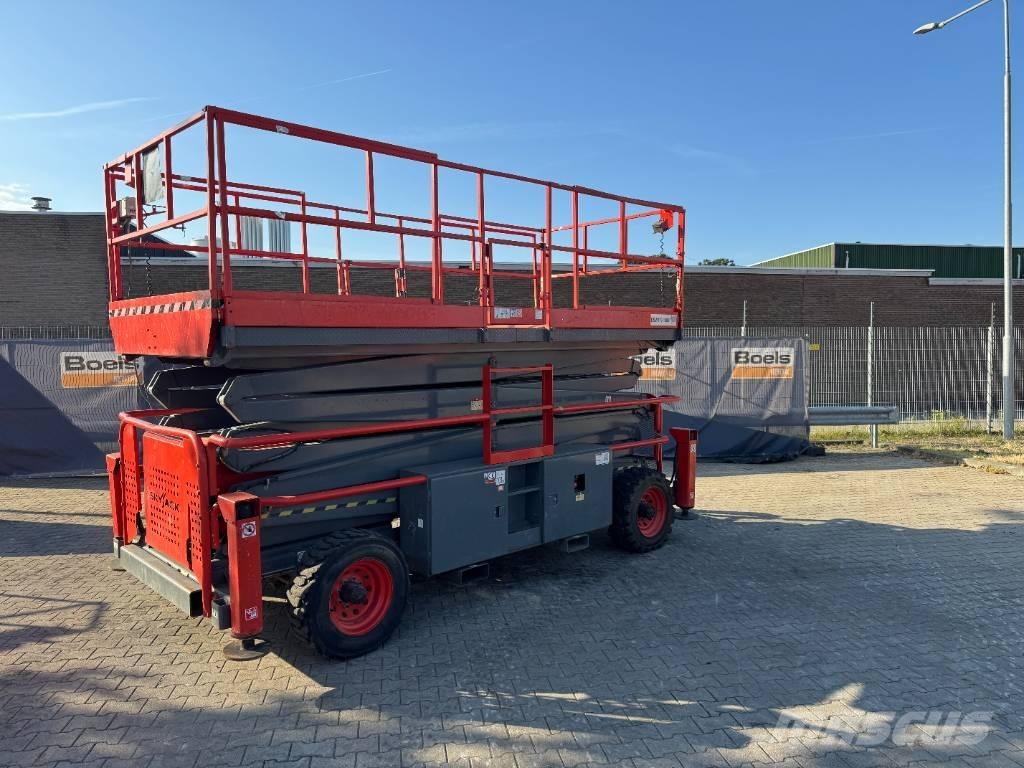SkyJack 9250RT Scheren-Arbeitsbühnen