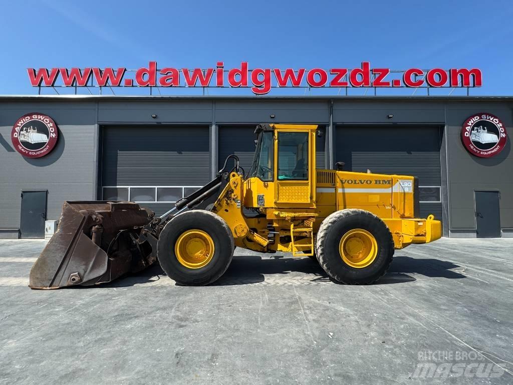 Volvo L90B Radlader