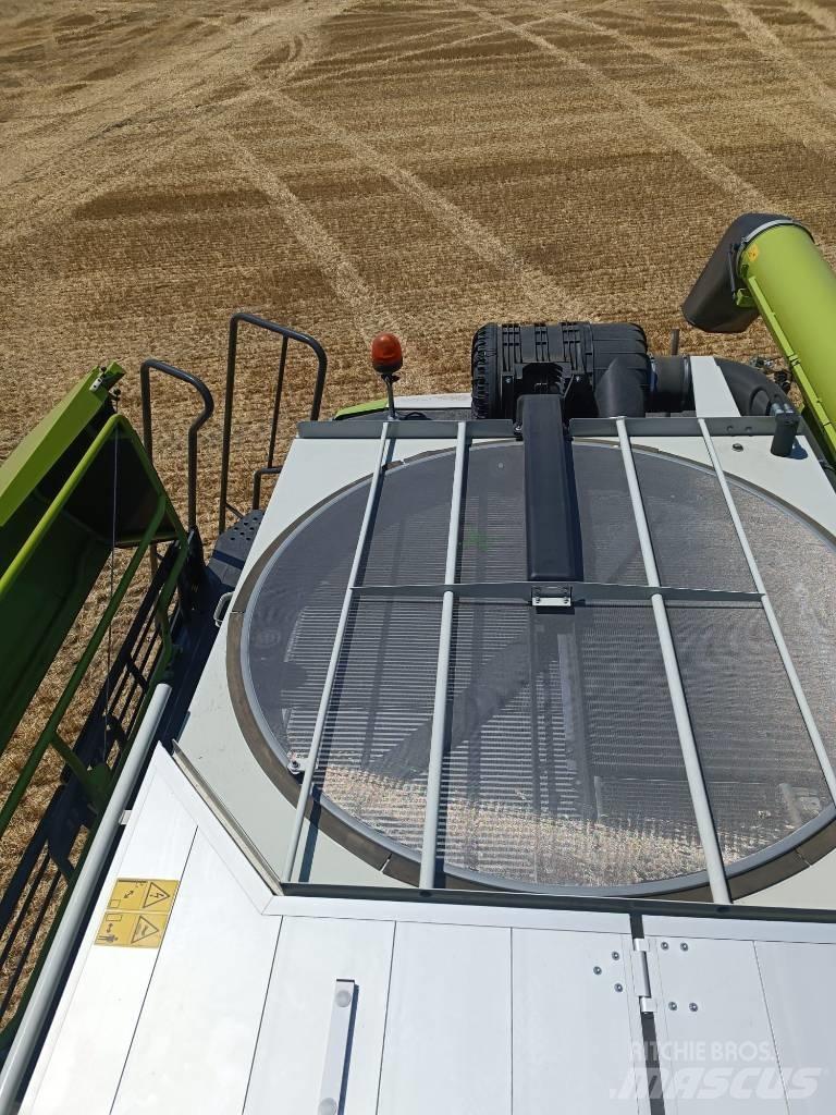 CLAAS Lexion 8700 Mähdrescher