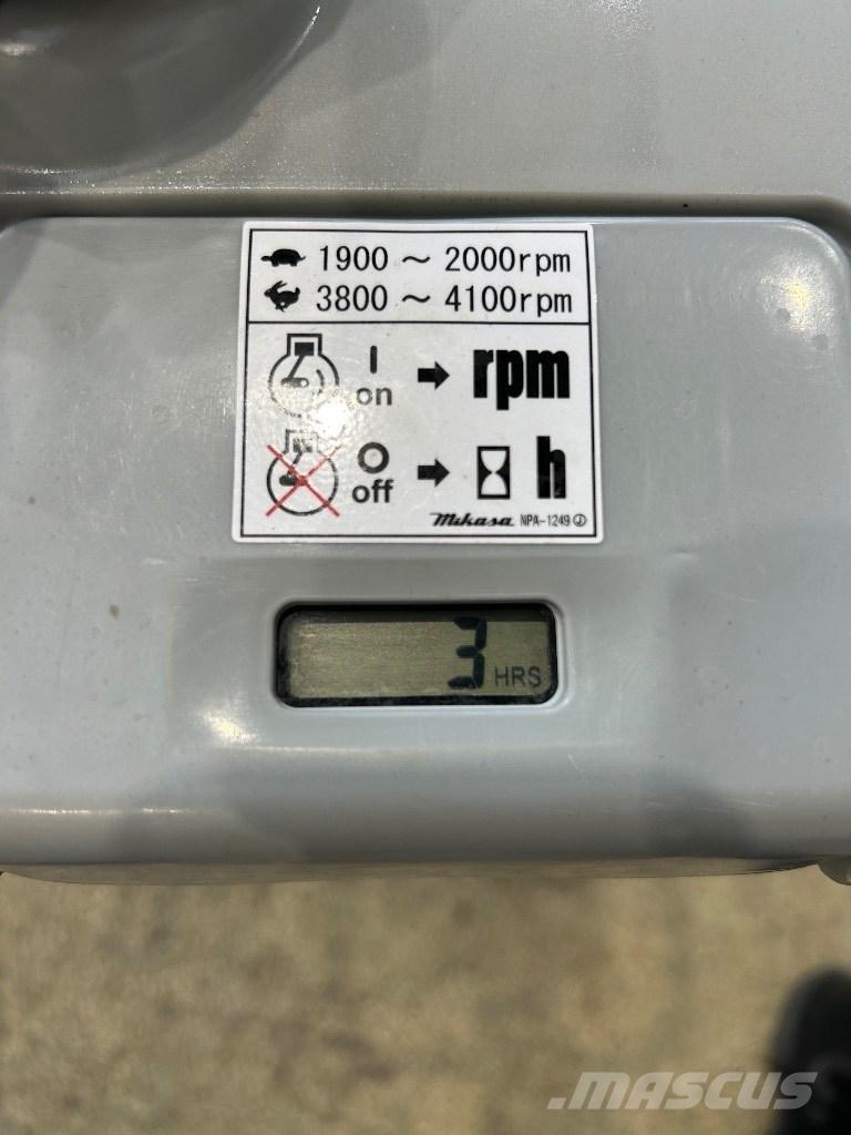 Mikasa MTX 50 Stampfer