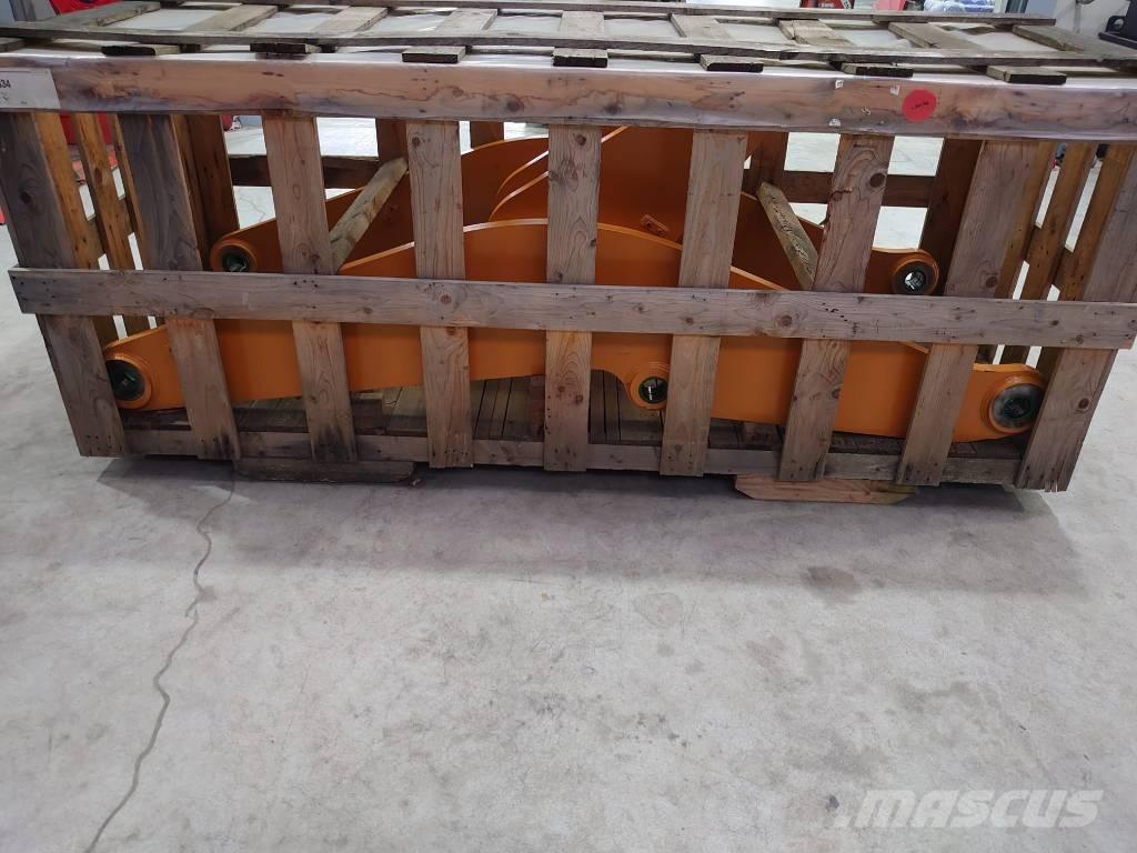 CASE 821G Ausleger