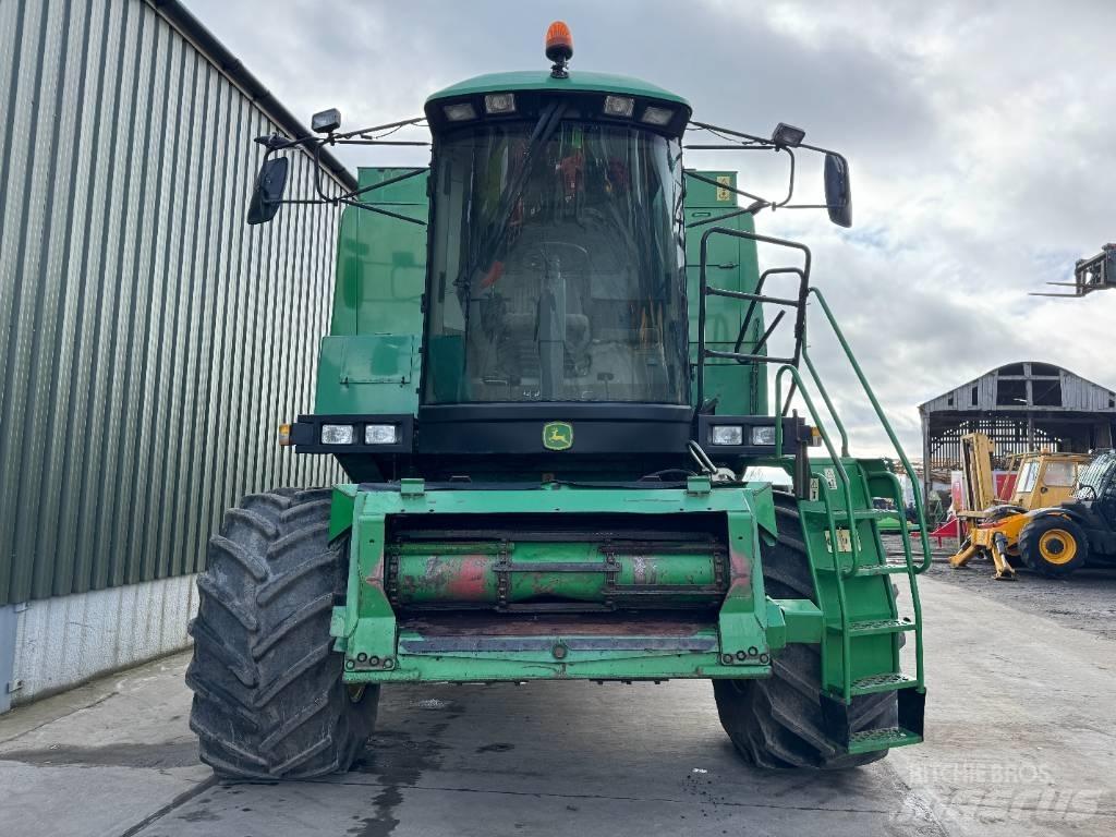 John Deere 1550 WTS Mähdrescher
