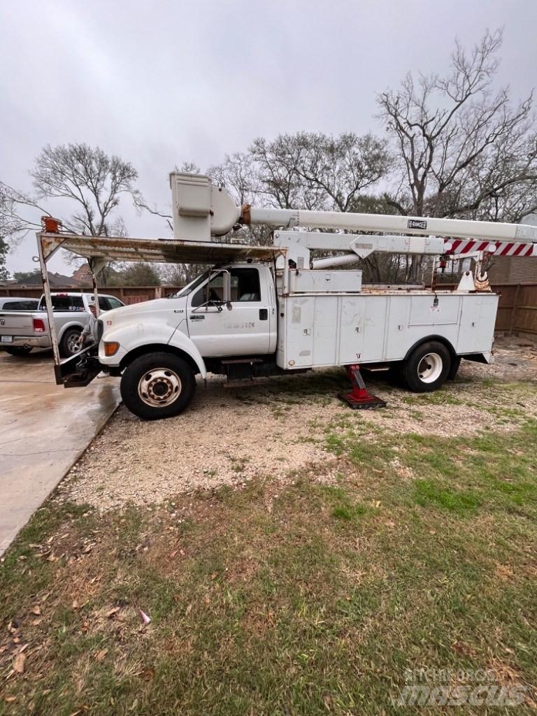 Ford F 750 LKW-Arbeitsbühnen