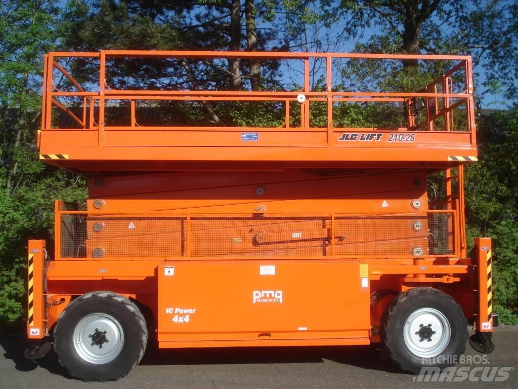 JLG 210-25 Scheren-Arbeitsbühnen