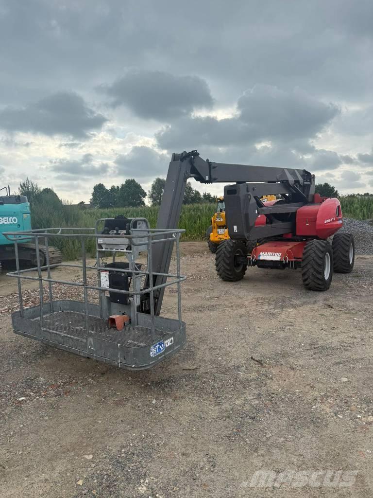 Manitou ATJ 200 Gelenkteleskoparbeitsbühnen