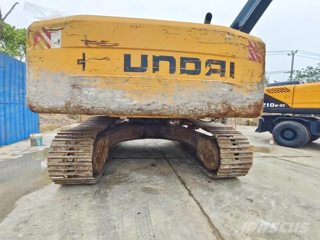 Hyundai R305LC Raupenbagger