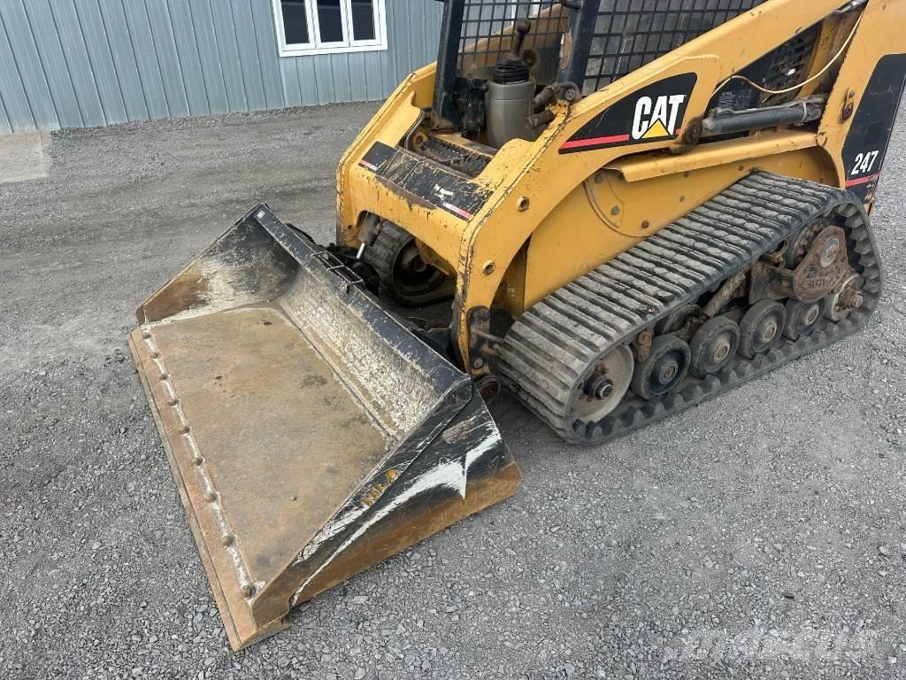 CAT 247 Kompaktlader