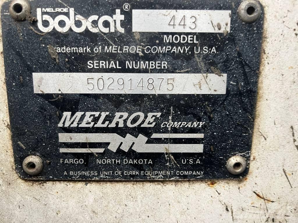 Bobcat 443      V-4129 Hoflader