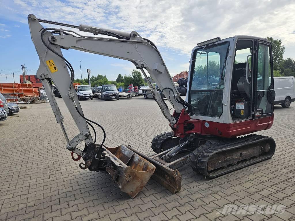 Takeuchi TB 235 Minibagger < 7t
