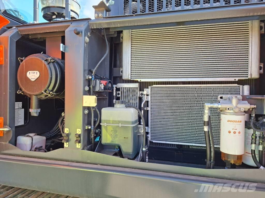 Develon DX225LC-7 Raupenbagger