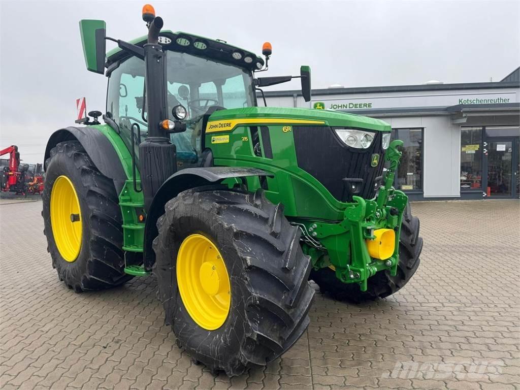 John Deere 6R 215 Traktoren