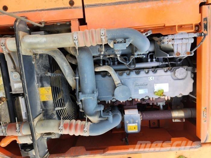 Doosan DX 140 W Mobilbagger