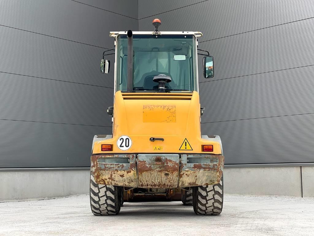 Liebherr L 506 Radlader