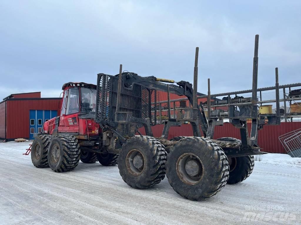 Komatsu 895 Forwarder