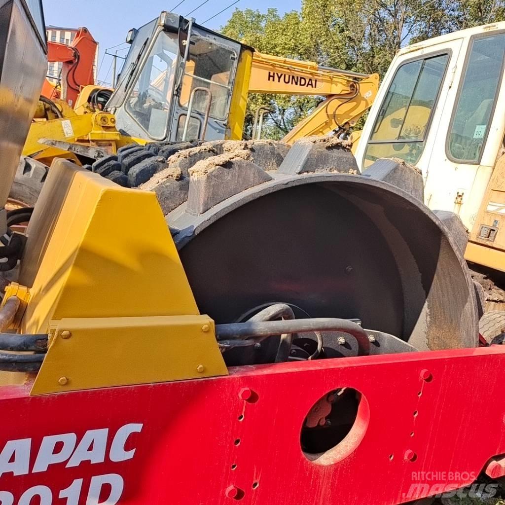Dynapac CA 301 D Walzenzüge