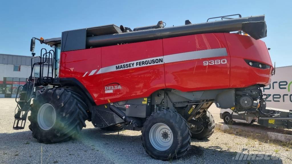Massey Ferguson 9380 Mähdrescher