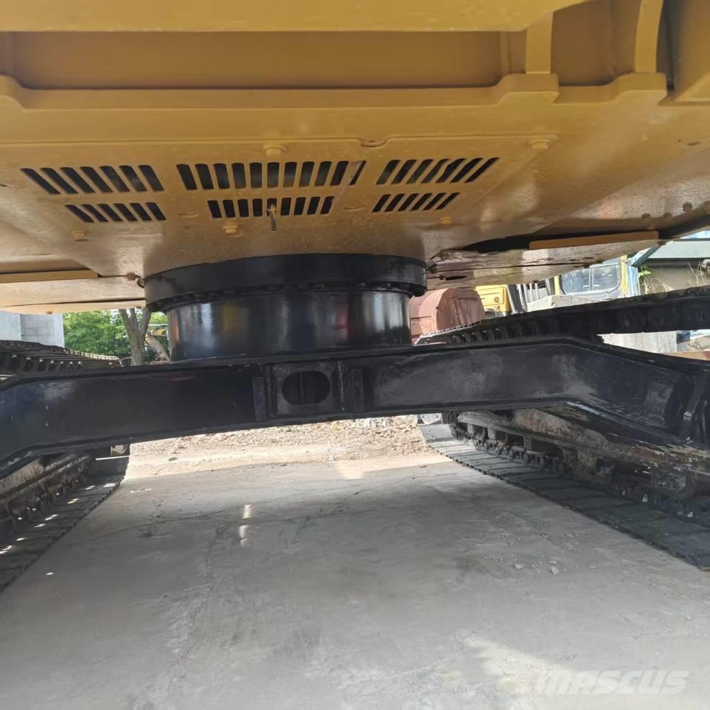 CAT 310 Raupenbagger