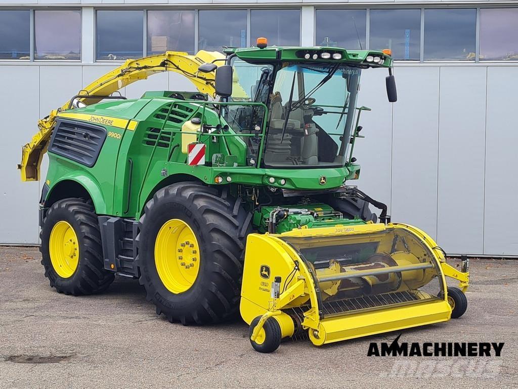 John Deere 9900 i Feldhäcksler