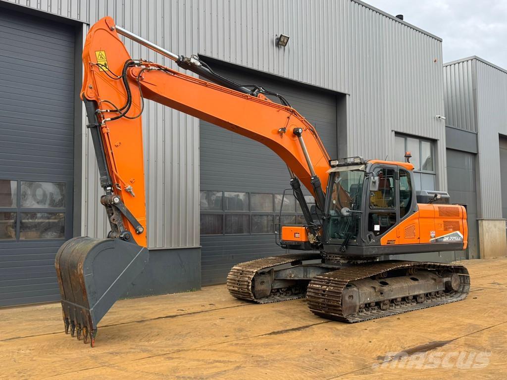 Doosan DX225LC-7 Spezialbagger