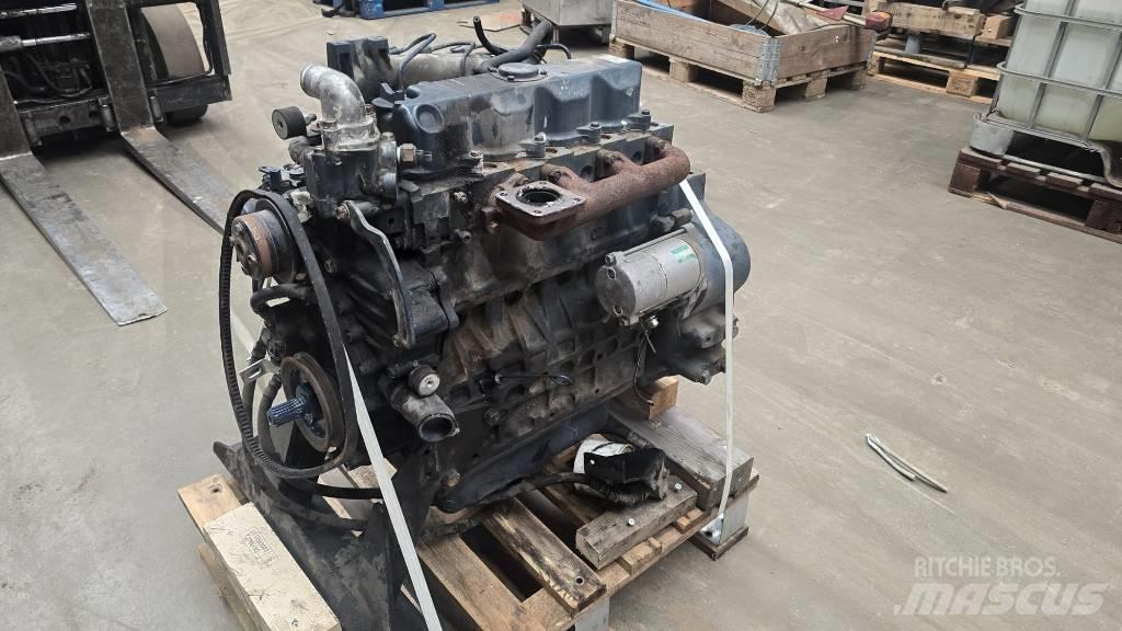 Kubota V2403 Motoren