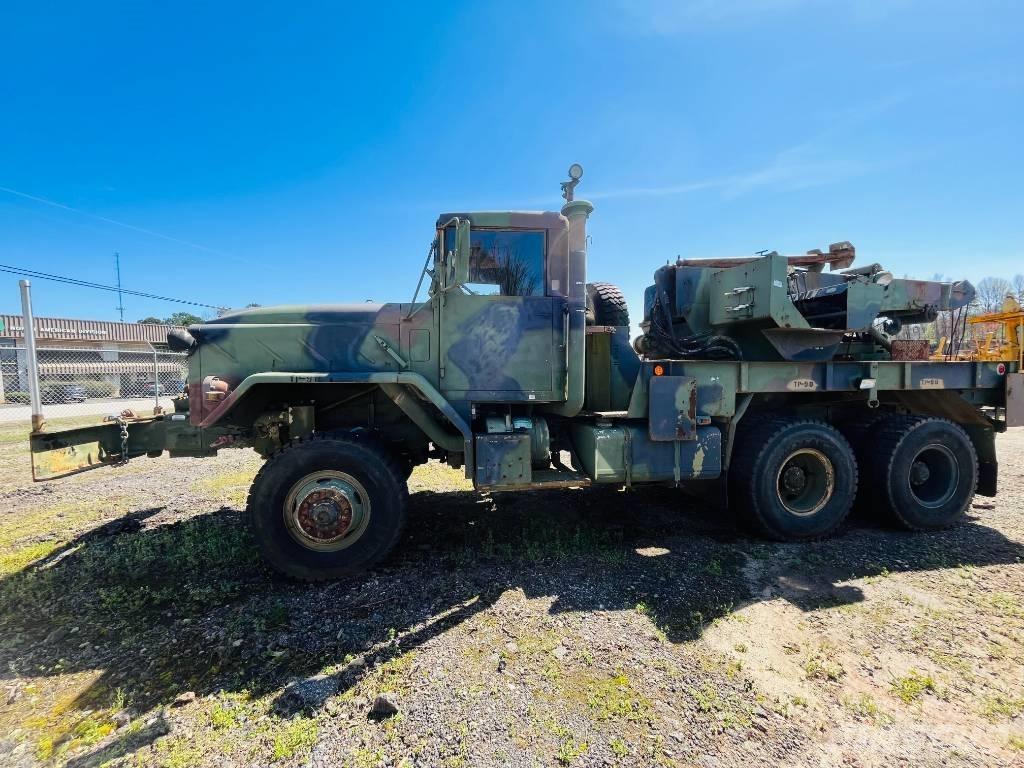 AM General M936 Bergungsfahrzeuge