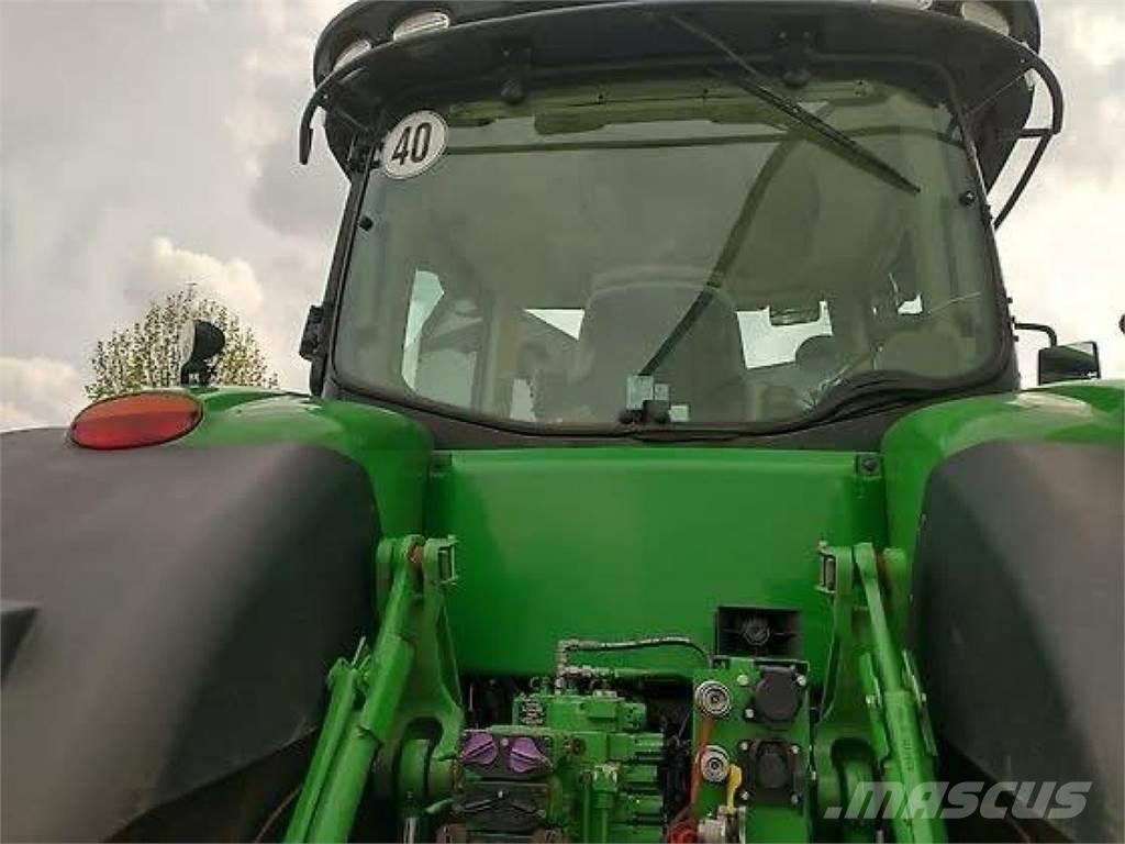 John Deere 8320R Traktoren