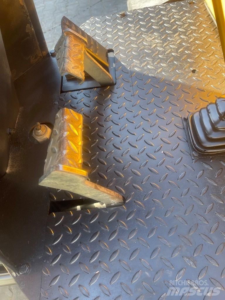 JCB TA 3 S Dumper - Knickgelenk